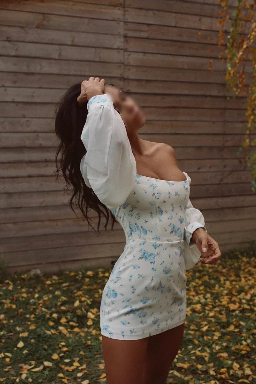 Проститутка Валерия Санкт-Петербурга у метро Электросила, телефон +79812142180