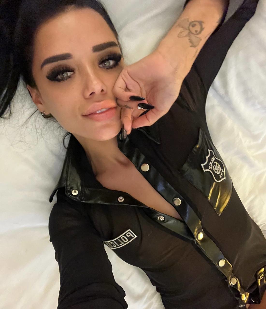 Индивидуалка Яна СПб у метро Спортивная, телефон +7(981)289-01-65